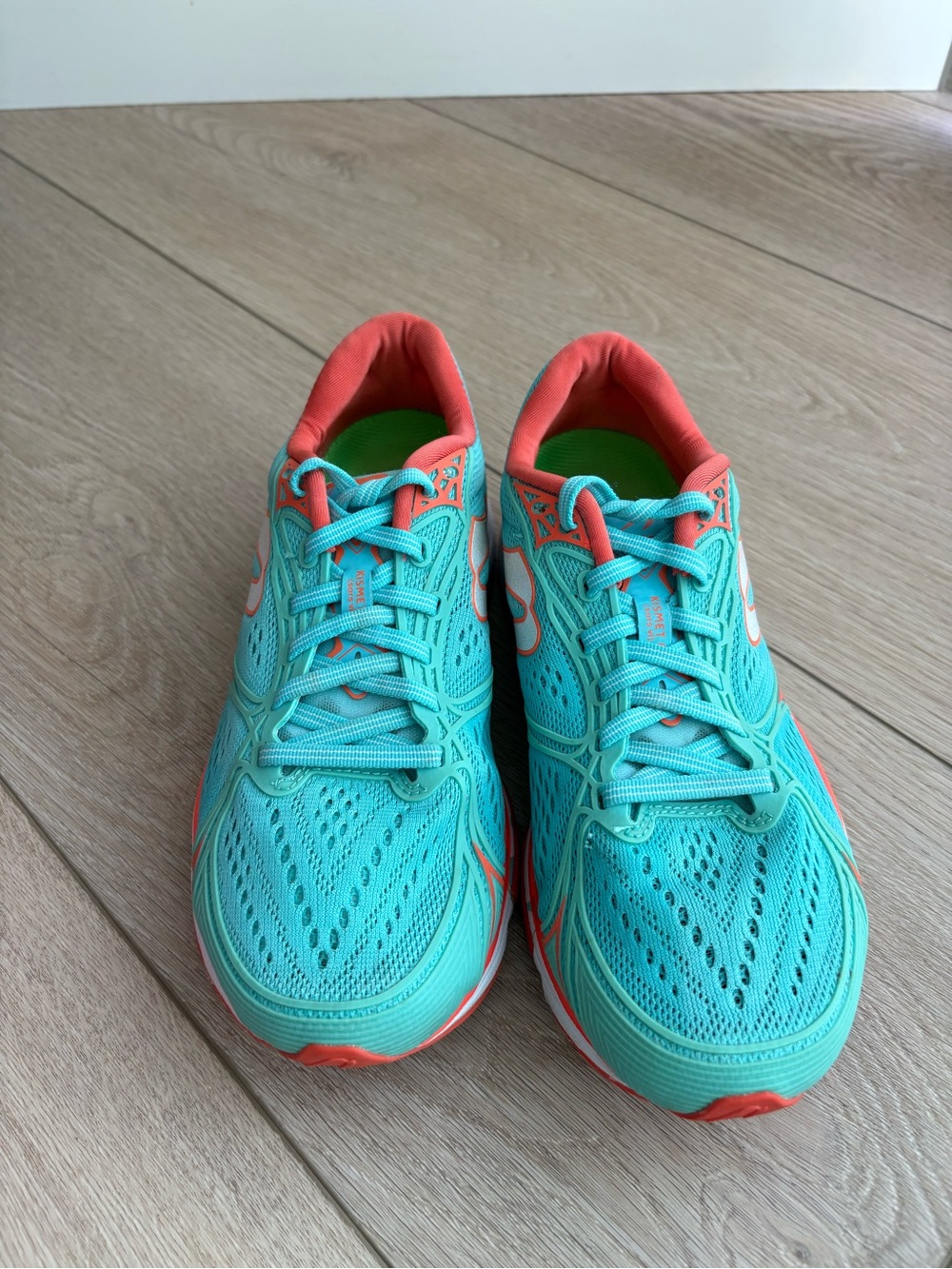 Newton Women's Aqua & Coral Running Sneakers